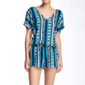 *SOLD*** Roxy romper, so comfortable. No rips or tears, great condition. Size L